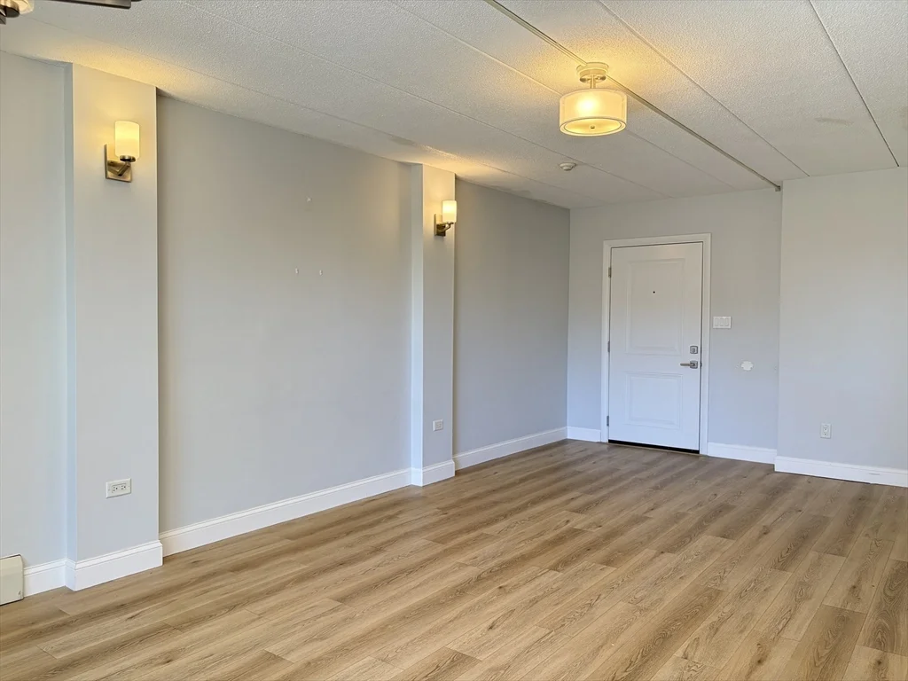 995 Mass Ave, Arlington