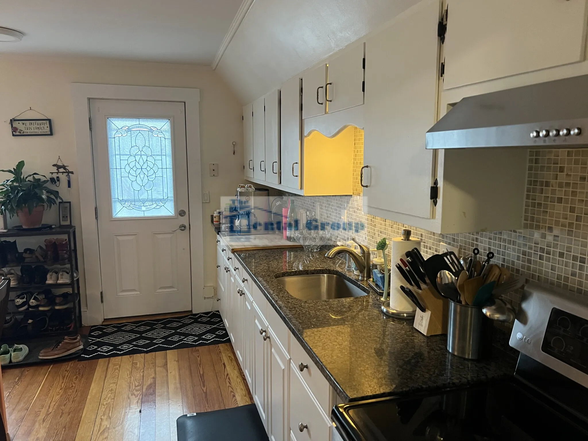 97 Massachusetts Ave, West Somerville