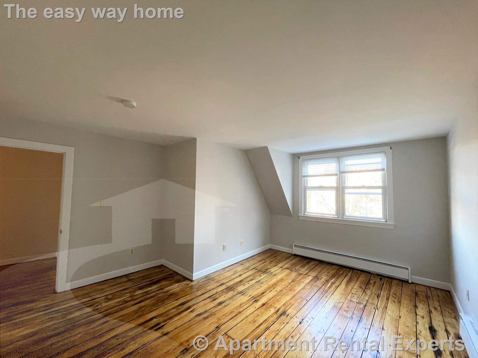 14 Chestnut St, Malden Center