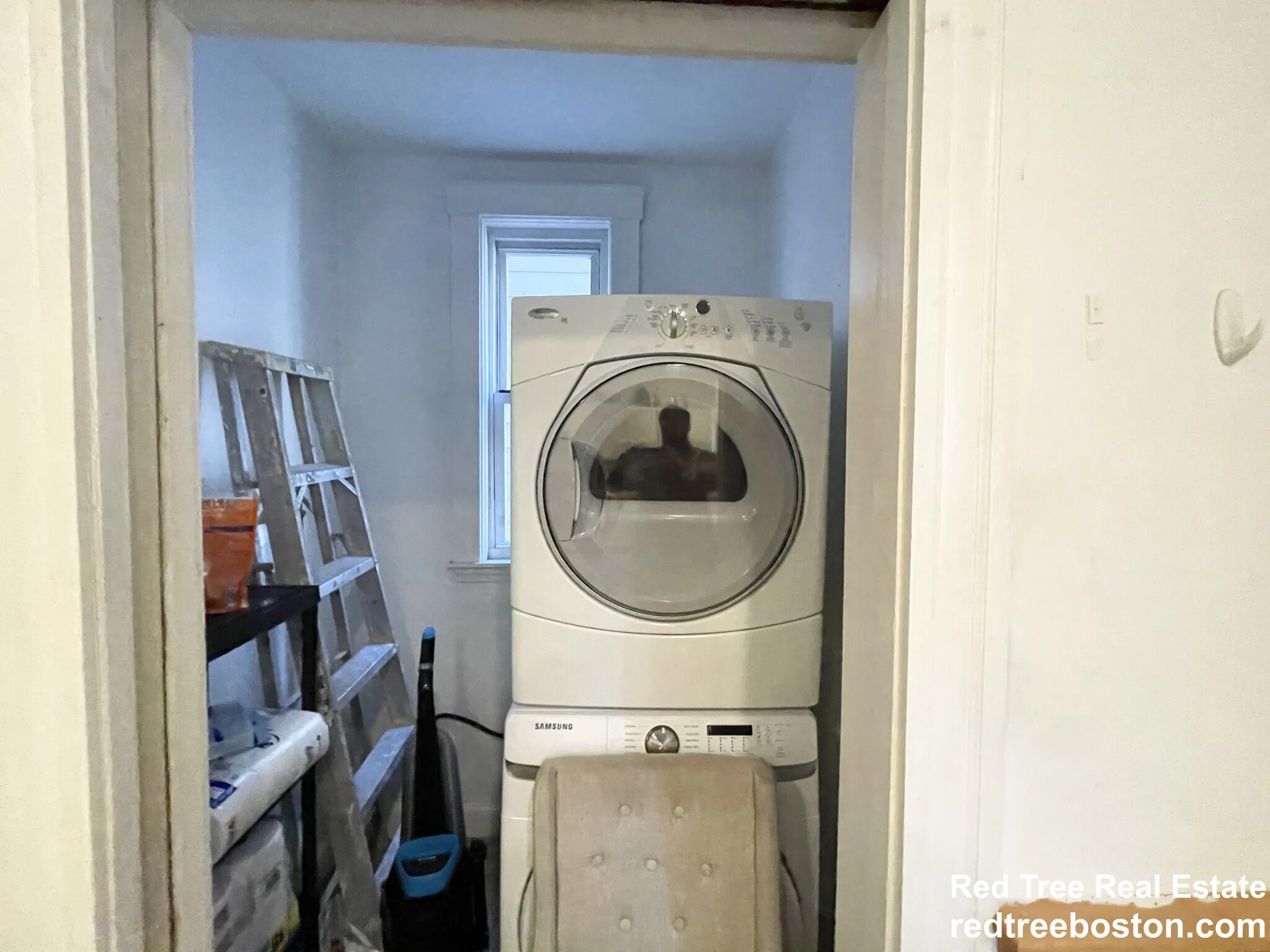 37 Hillside St, Mission Hill