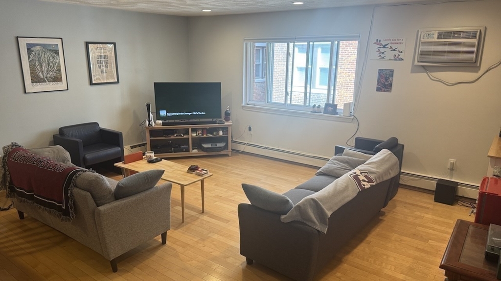 115 Highland Ave, Somerville