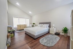 65 Bayberry Ln, Dartmouth