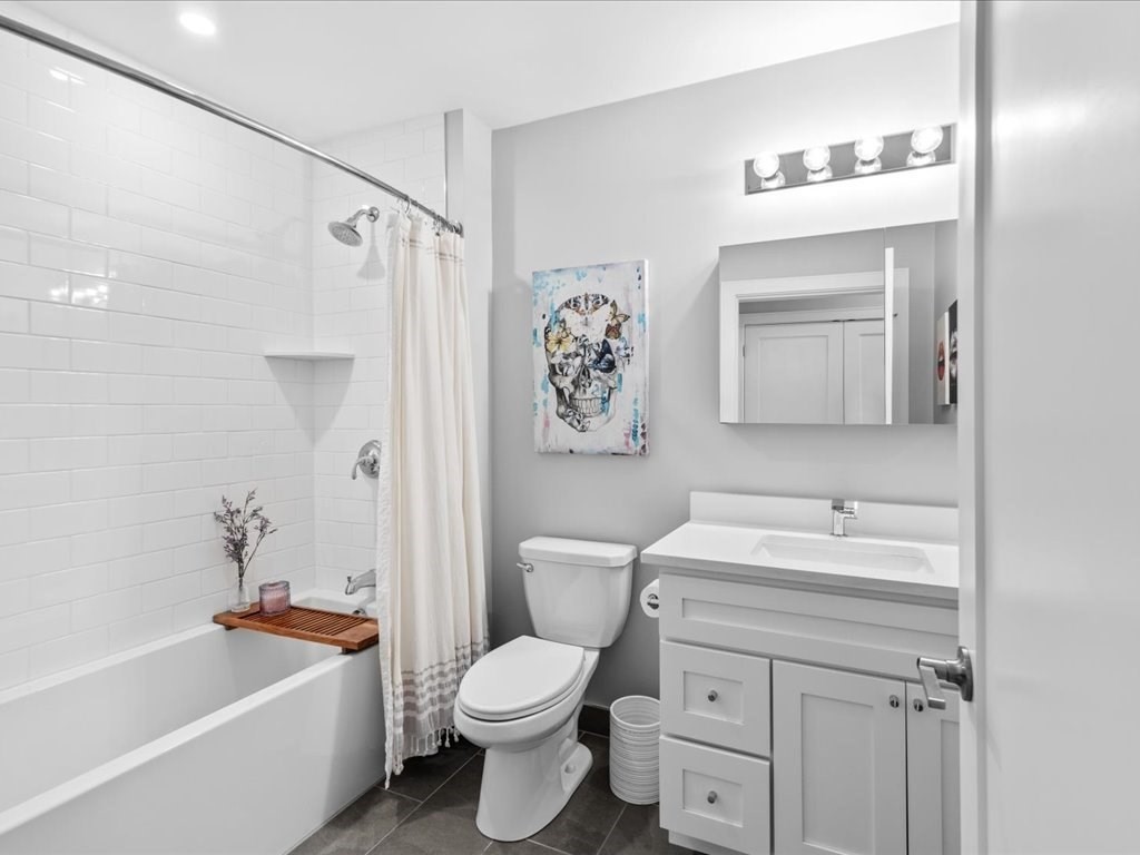 610 Rutherford Ave, Charlestown