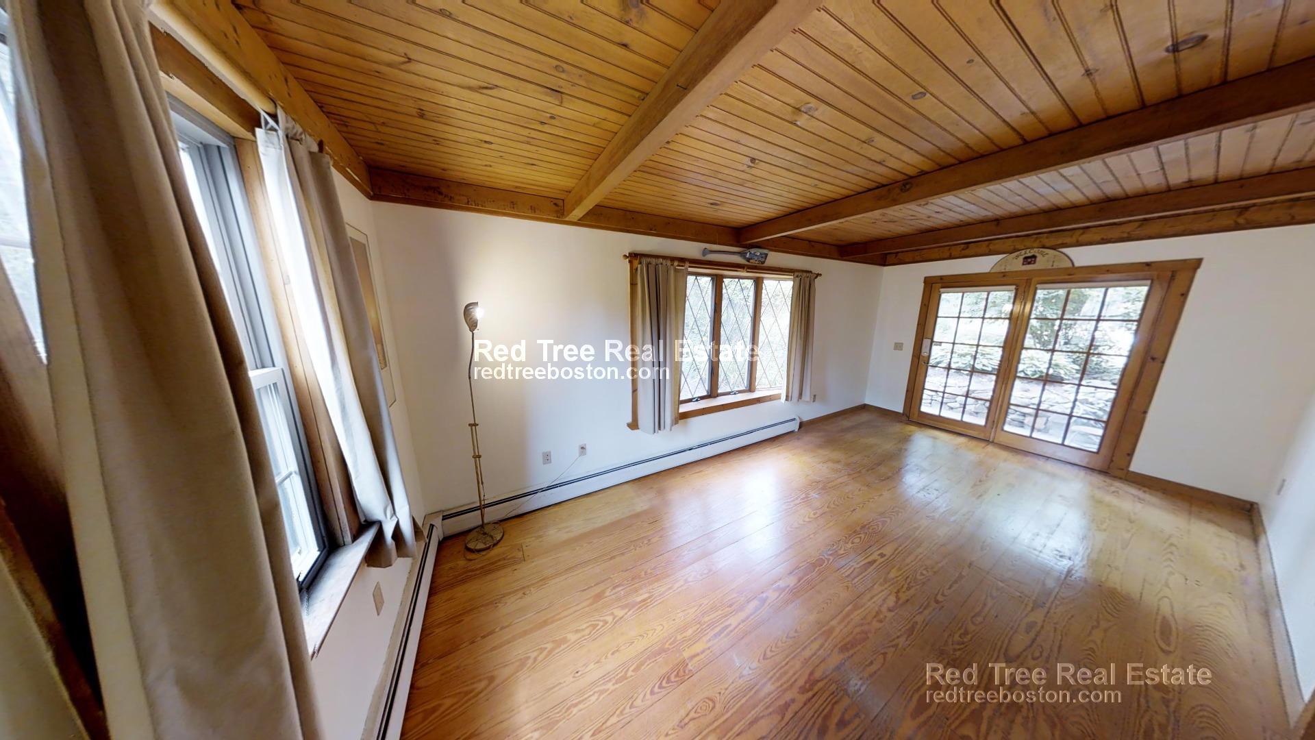 63 Johnson St, West Roxbury