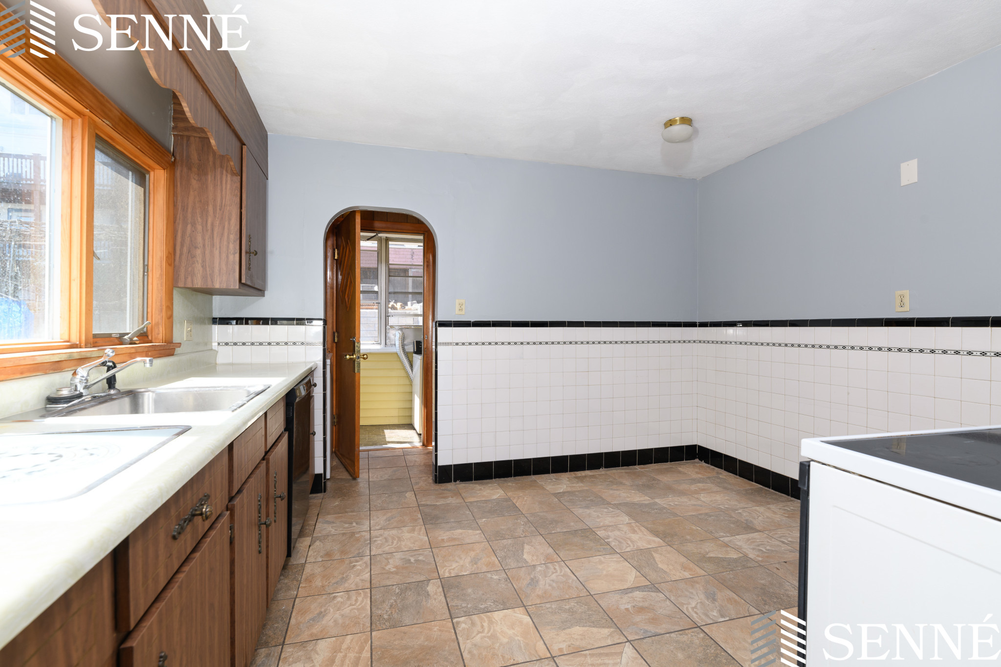 88 Ten Hills Rd, Ten Hills