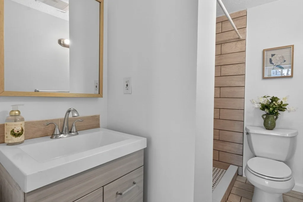 41 Prescott St, Everett