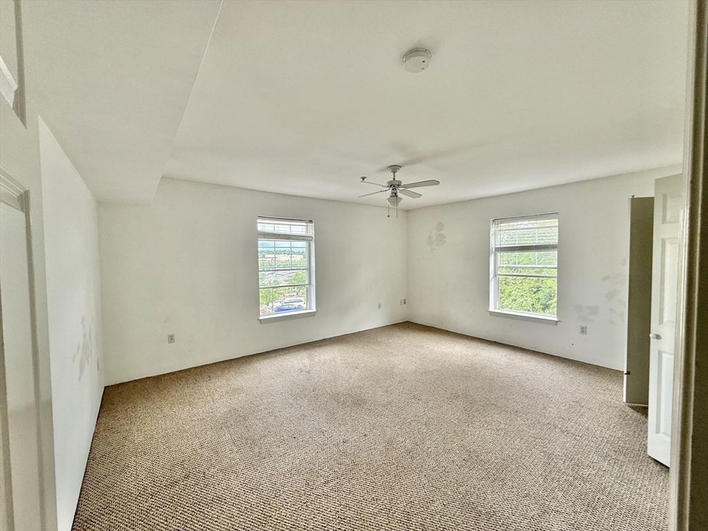 86 E Howard St, Quincy