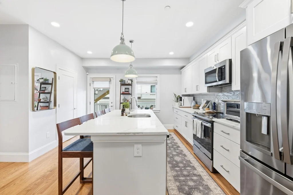 64 O, South Boston