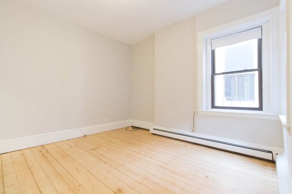 41 Harvard St, Central Village