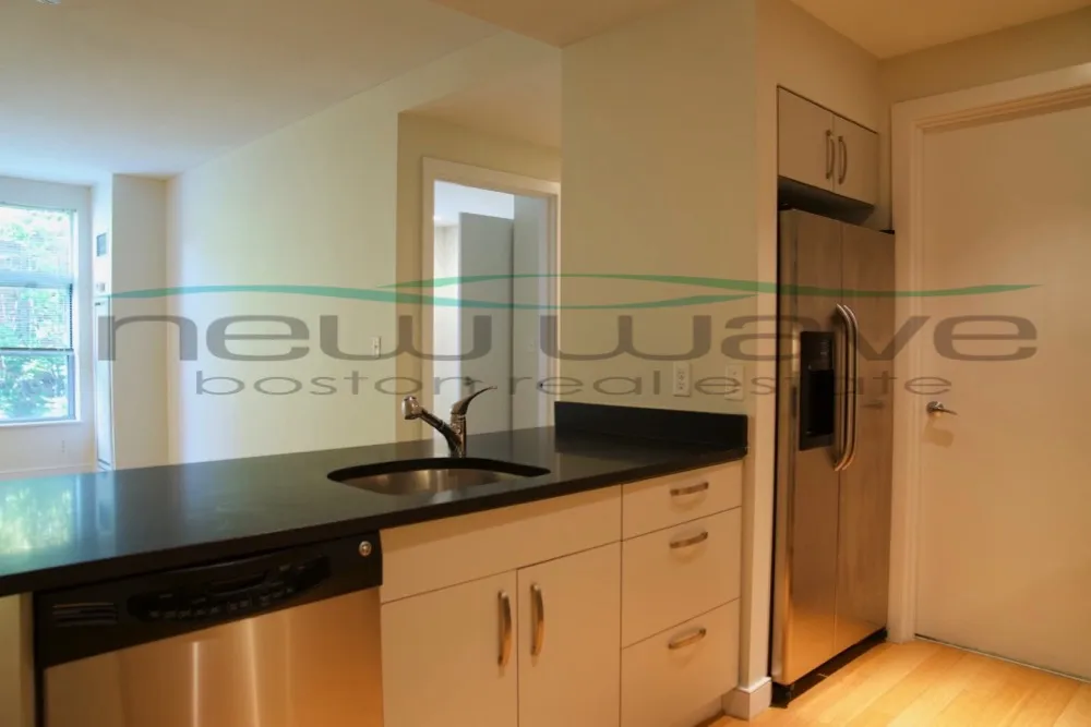 601 Albany St, South End