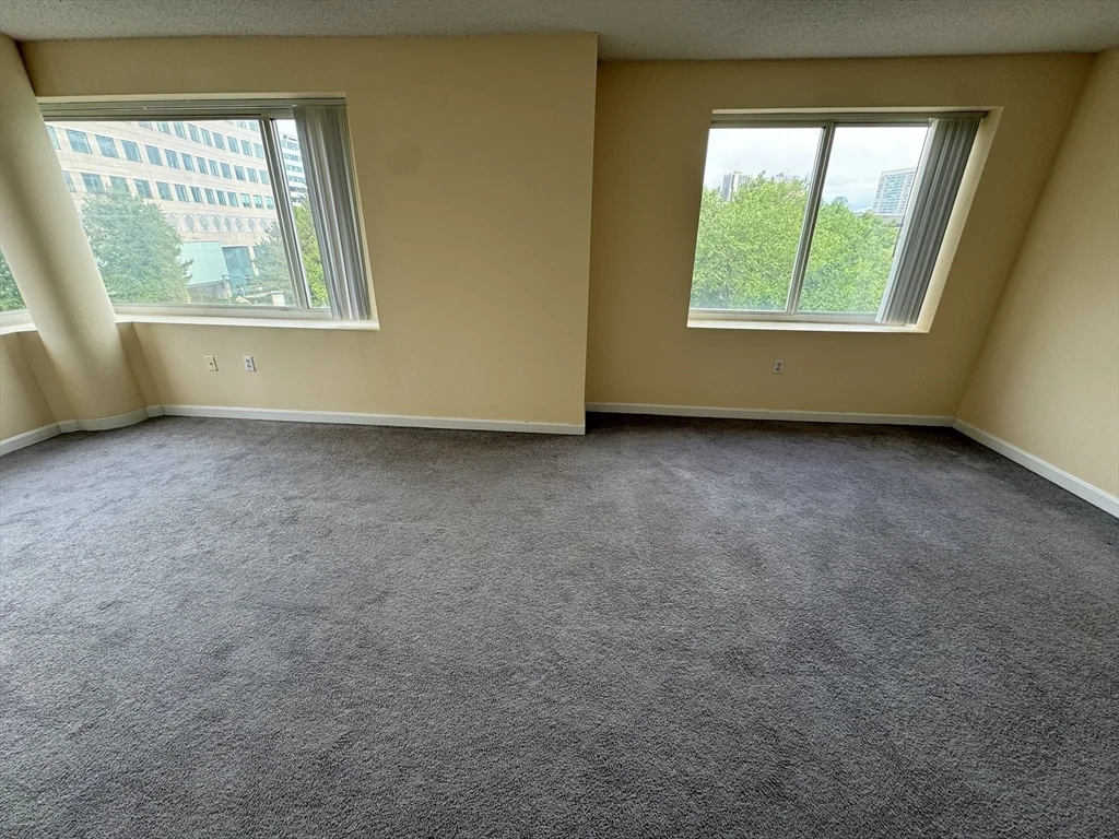 8 Museum Way, East Cambridge