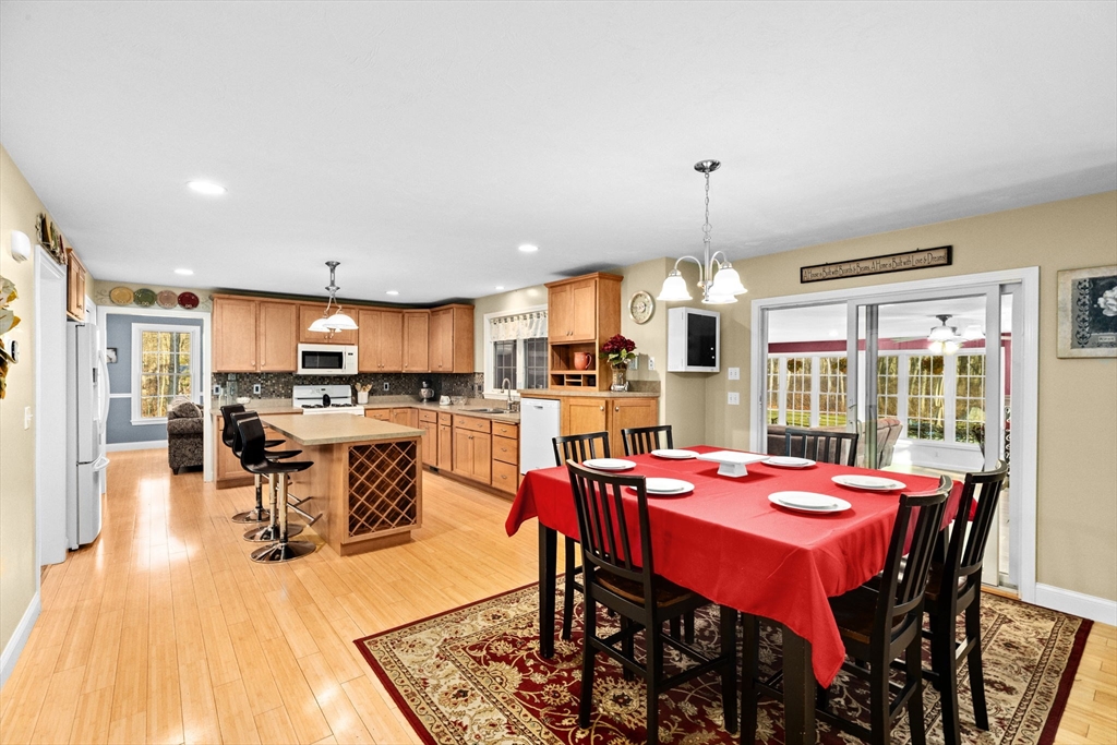 13 King Philip Way, East Freetown