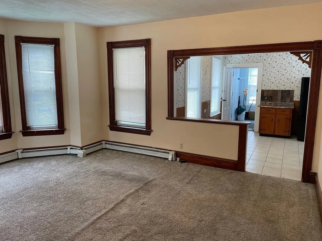 61 Cushing St, Waltham