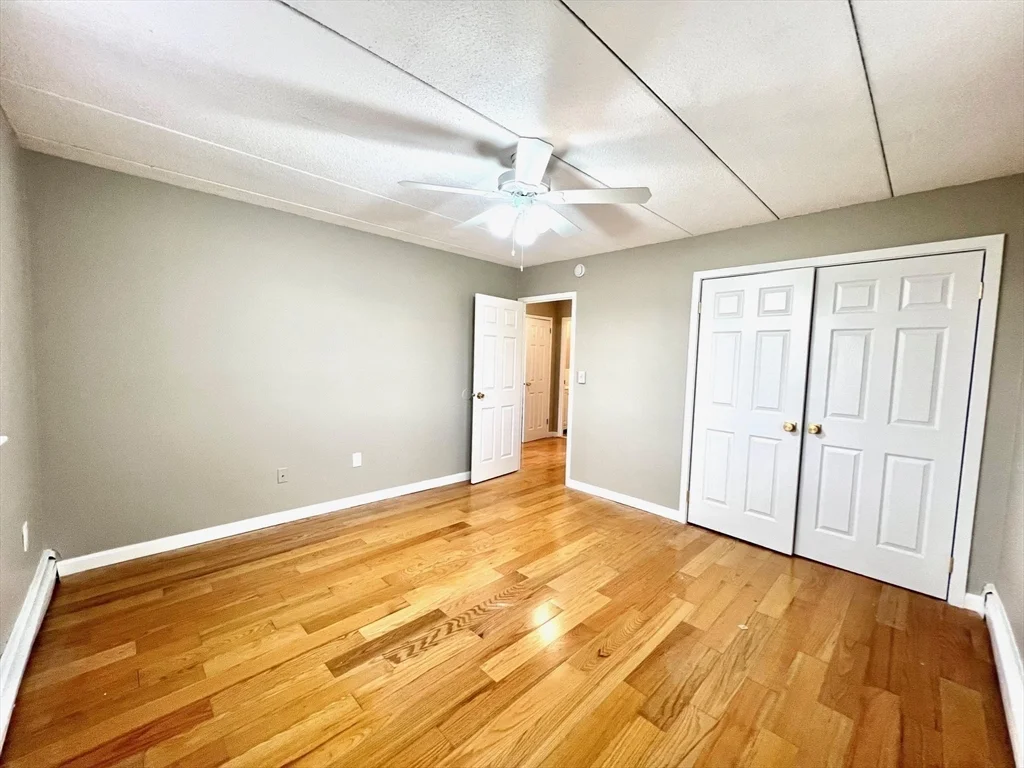 4 Hawes St, Revere
