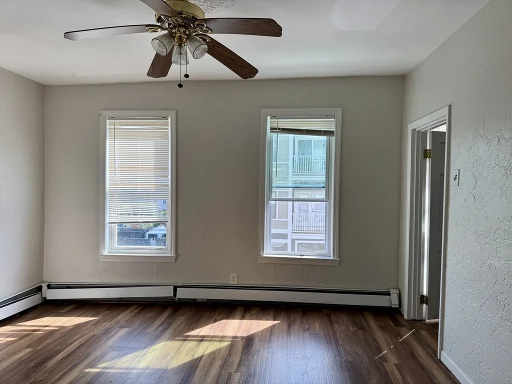 230 Havre St, East Boston