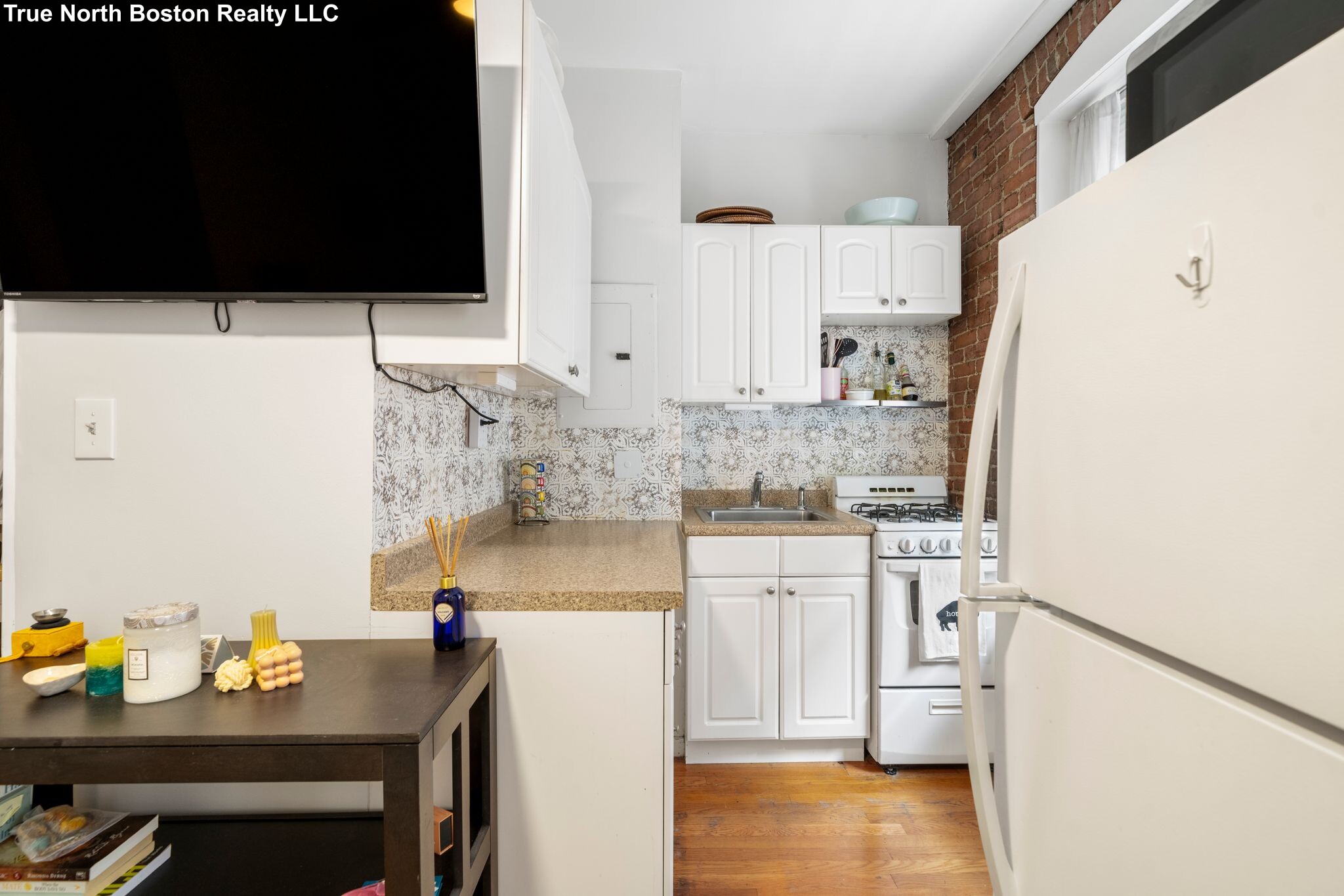 11 Unity St, North End