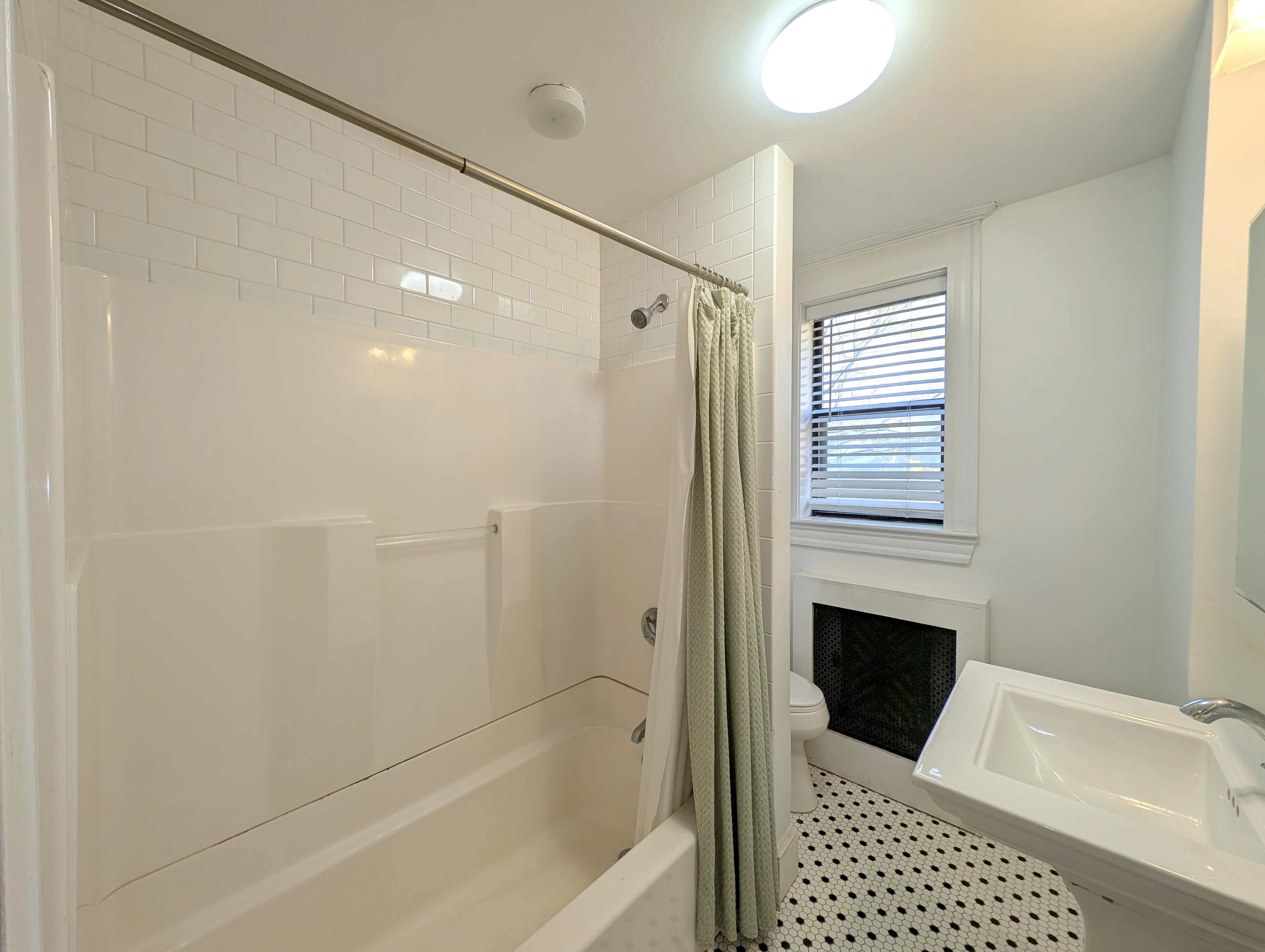 84 Prescott St, Mid-Cambridge