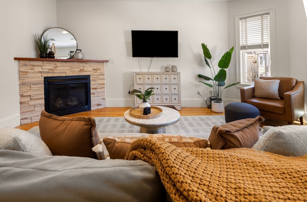 12 I St, South Boston