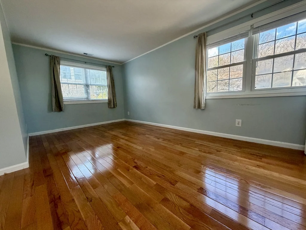 22 Gates Rd, Worcester