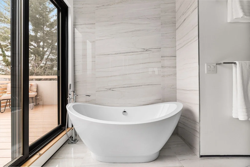 80 Alpine St, West Cambridge