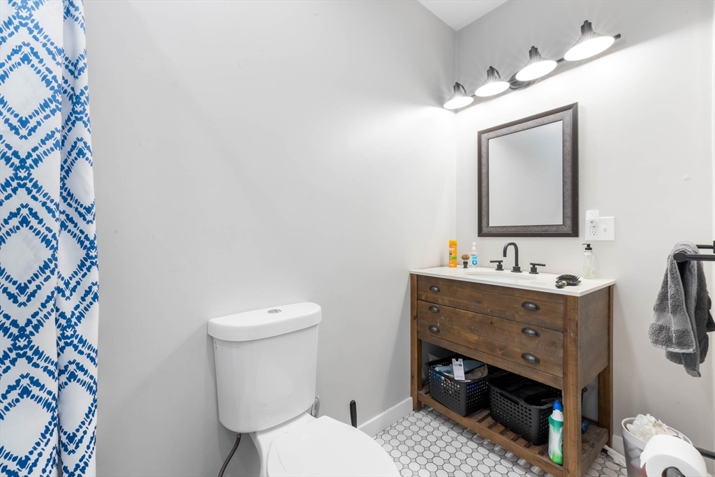 20 Grimes St, South Boston