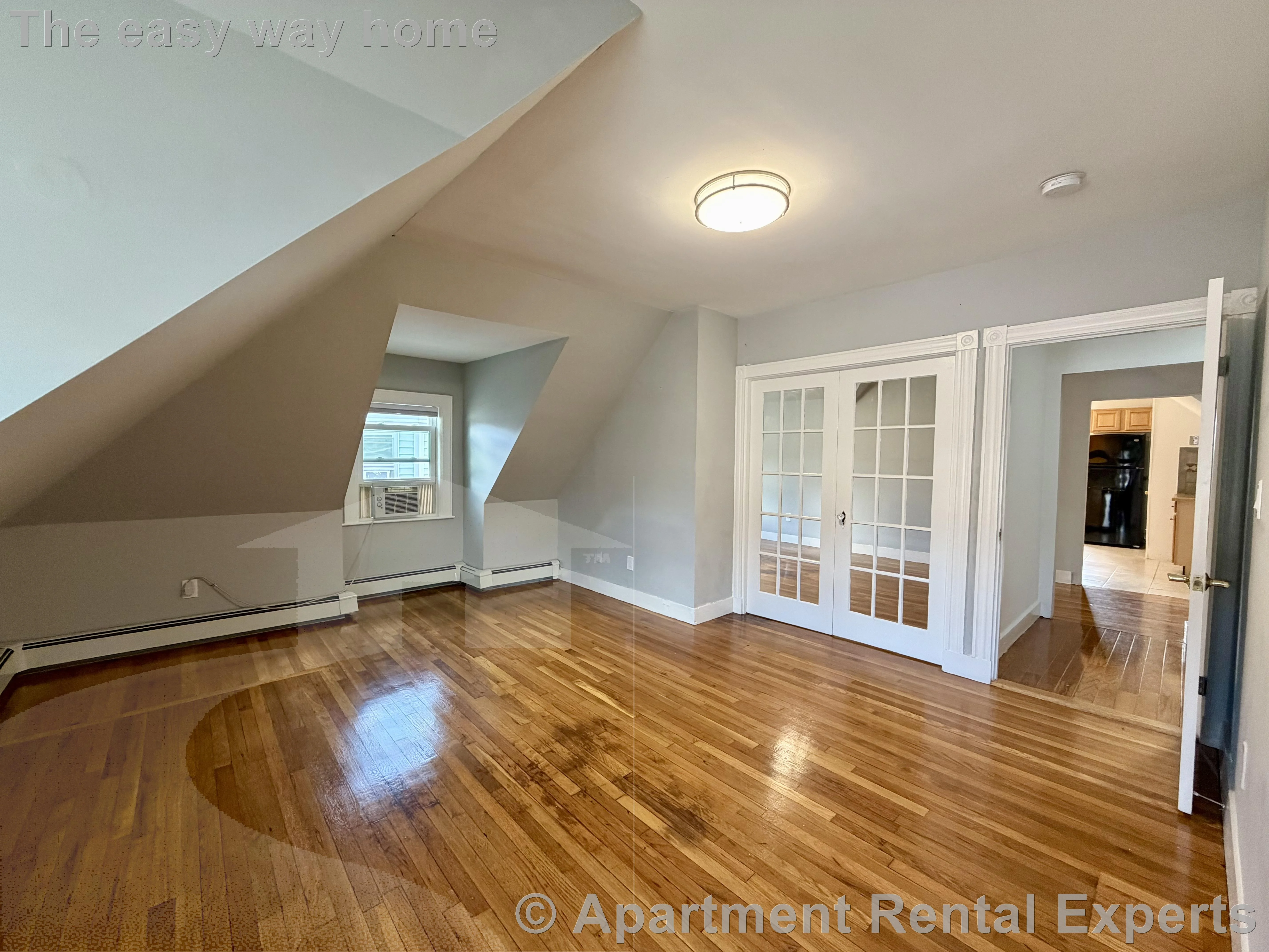 8 Marbury Terr, Jamaica Plain