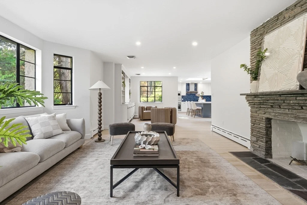180 Eliot St, Chestnut Hill