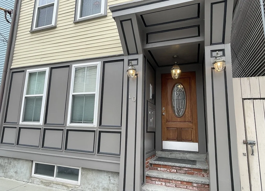 10 Mitchell St, South Boston