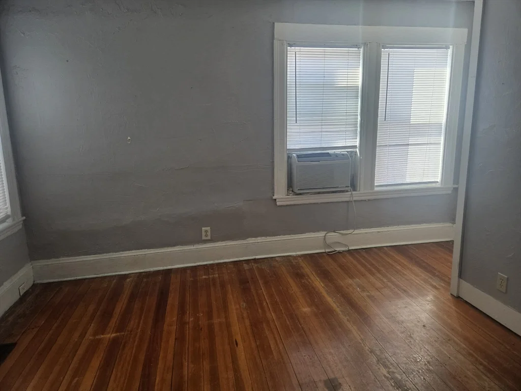 19 Summit Ave, Everett