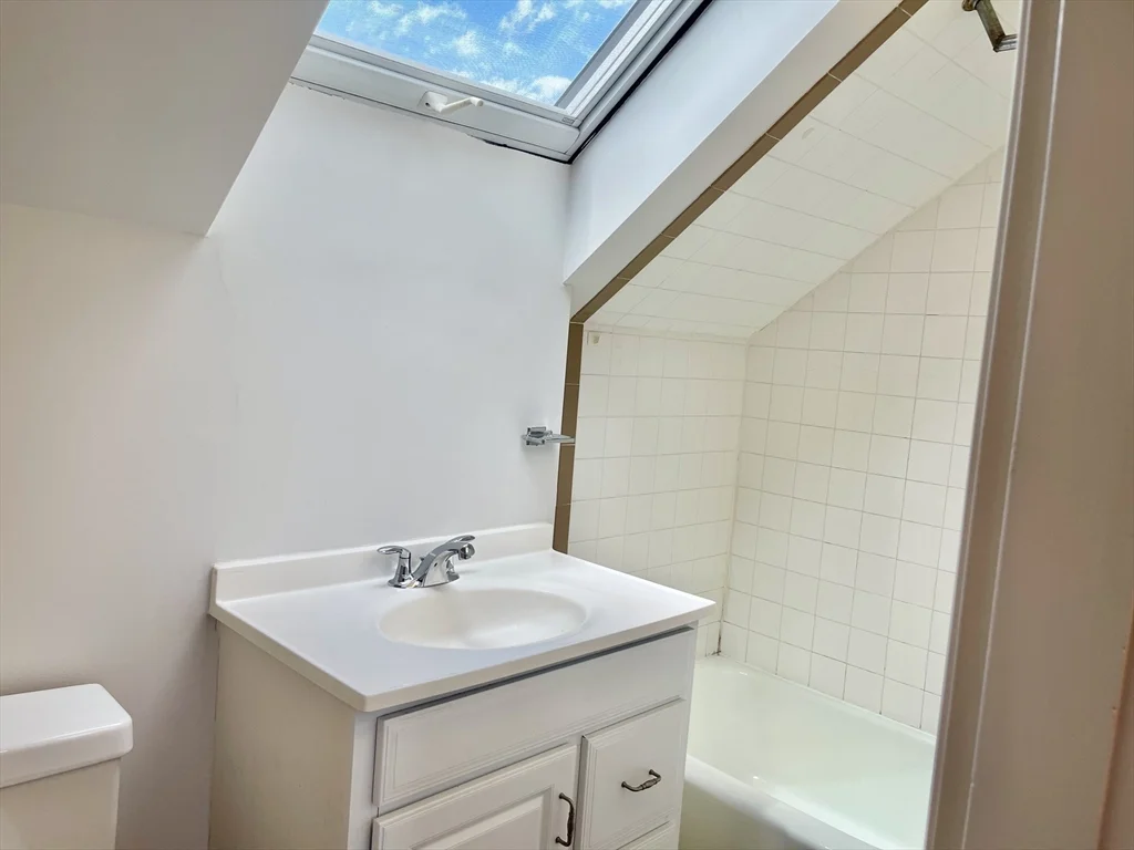 17 Edgecliff, Watertown