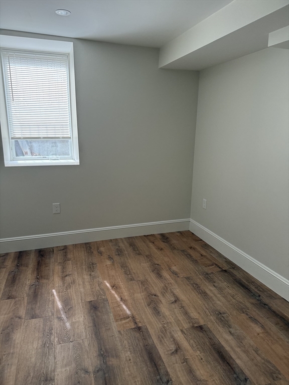 12 Manchester Rd, Coolidge Corner