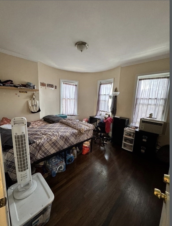 47 Dalrymple St, Jamaica Plain