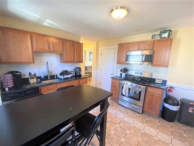 174 Elm St, North Cambridge