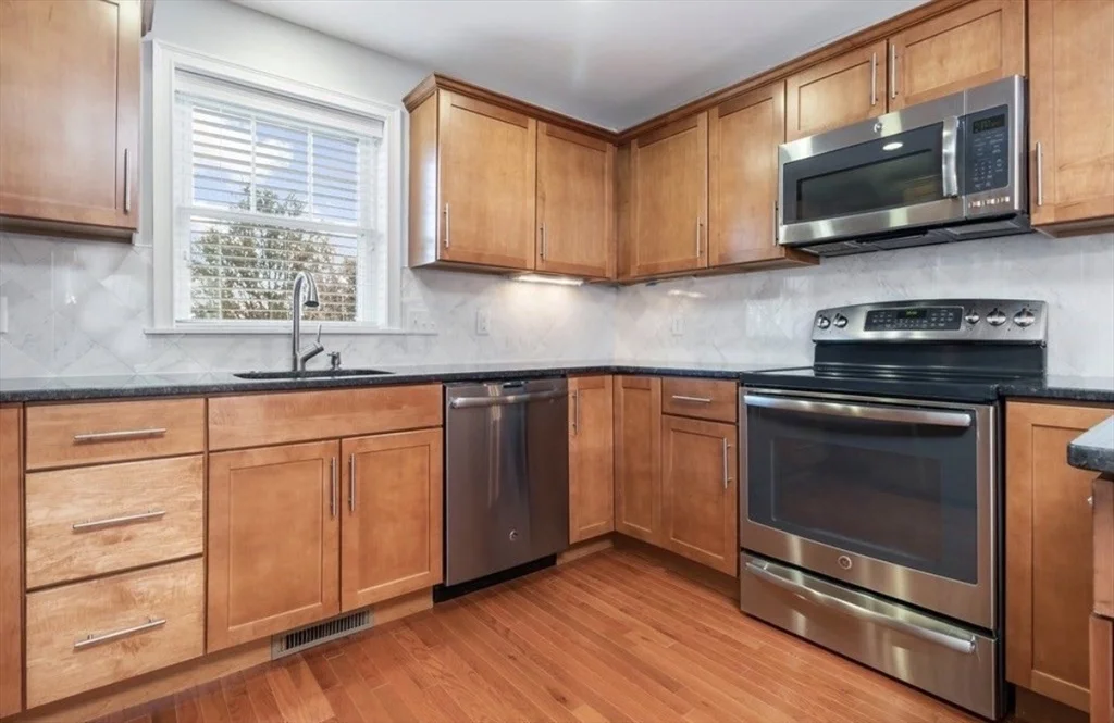 38 Webster Sr, Needham