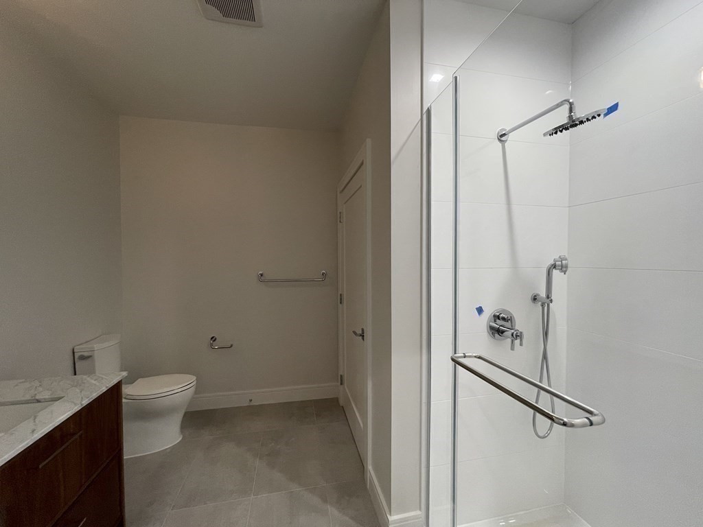 99 Sumner St, East Boston