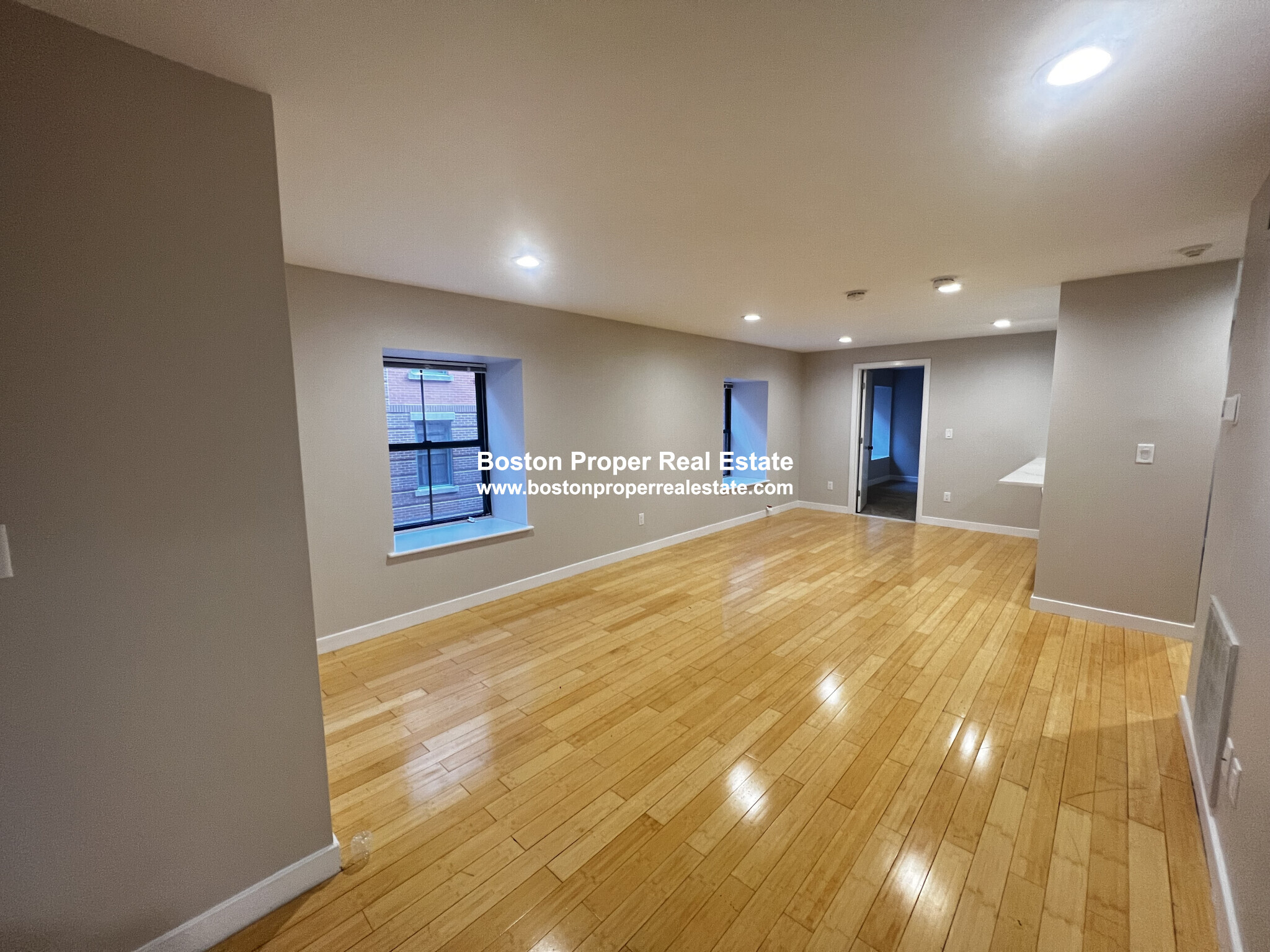 1661 Washington St, South End