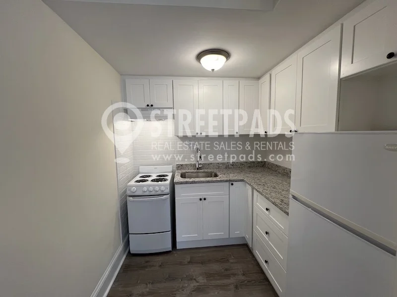 1315 Commonwealth Ave, Allston