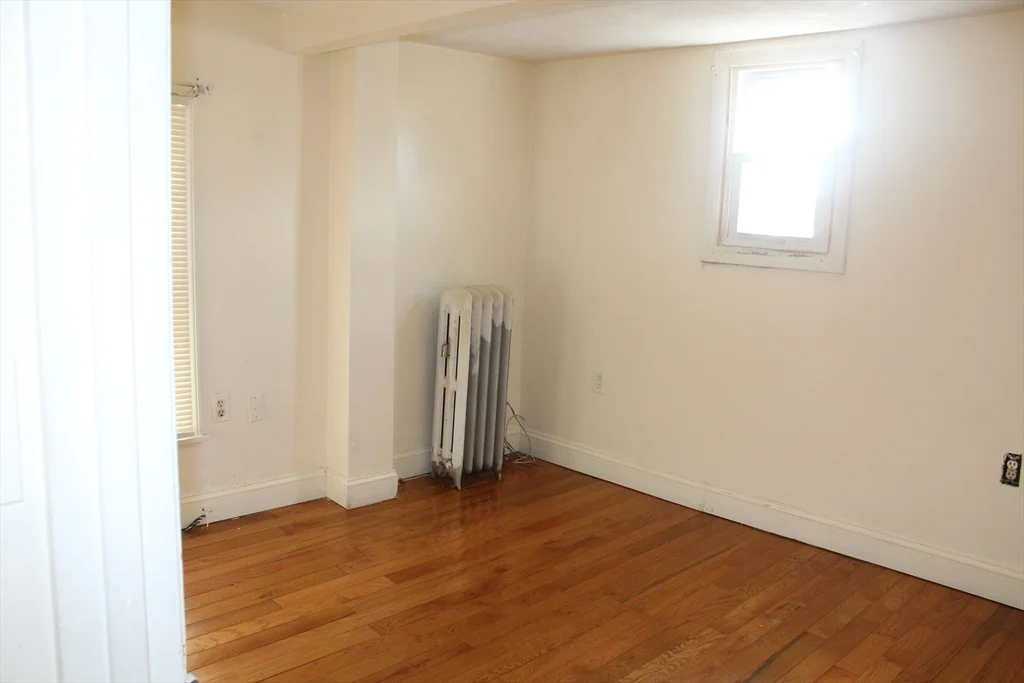 38 Fisk Ave, Magoun Square