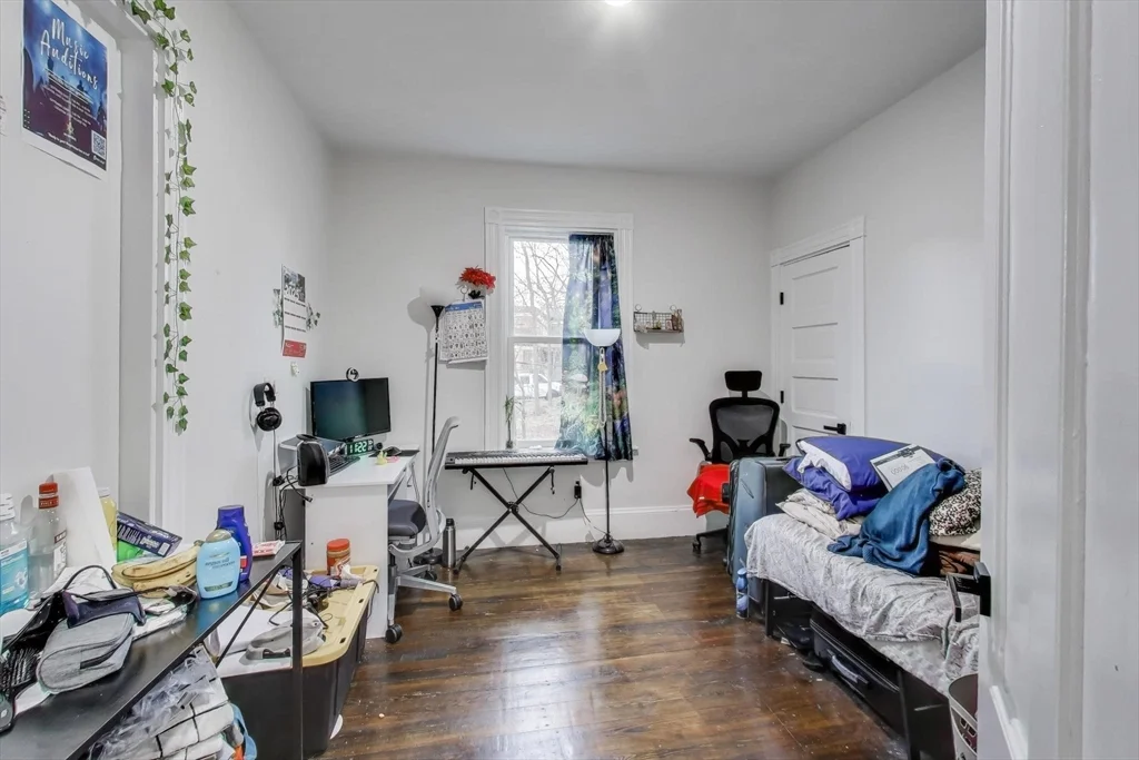 65 Lambert Ave, Roxbury