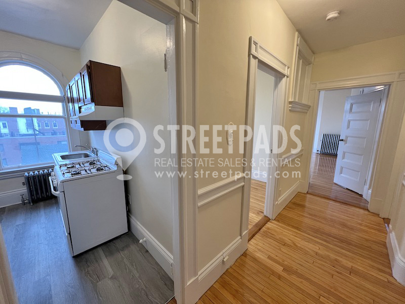 2 Ware St, Mid-Cambridge