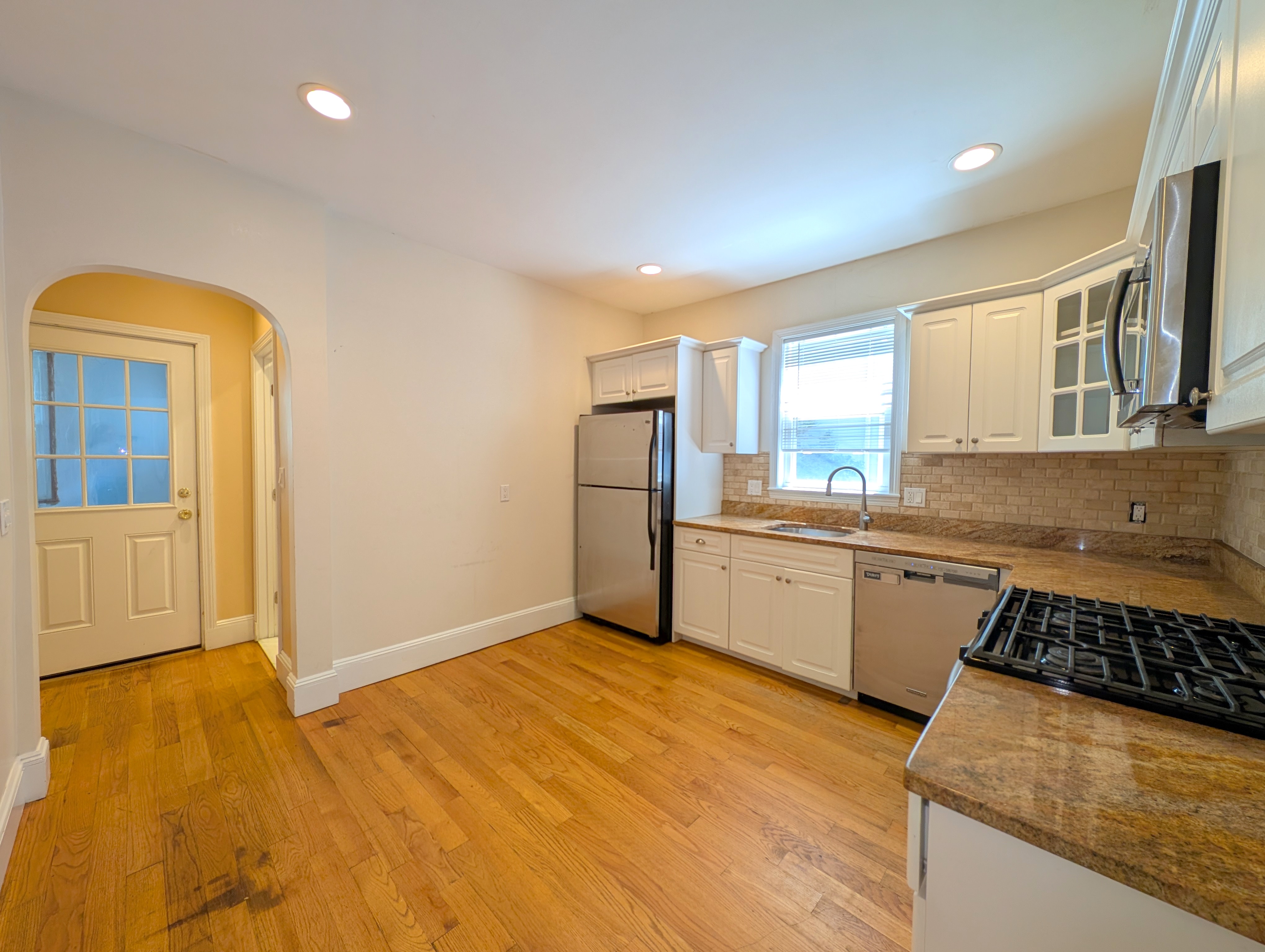 179 College Ave, Davis Square