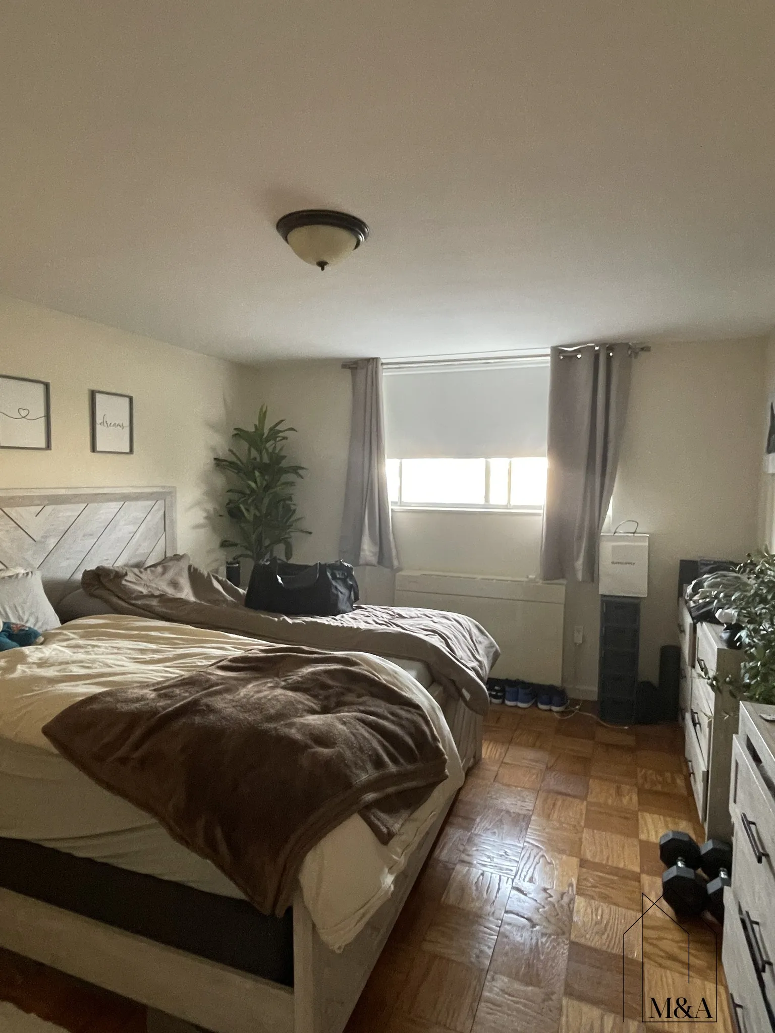 101 Monmouth St, Longwood