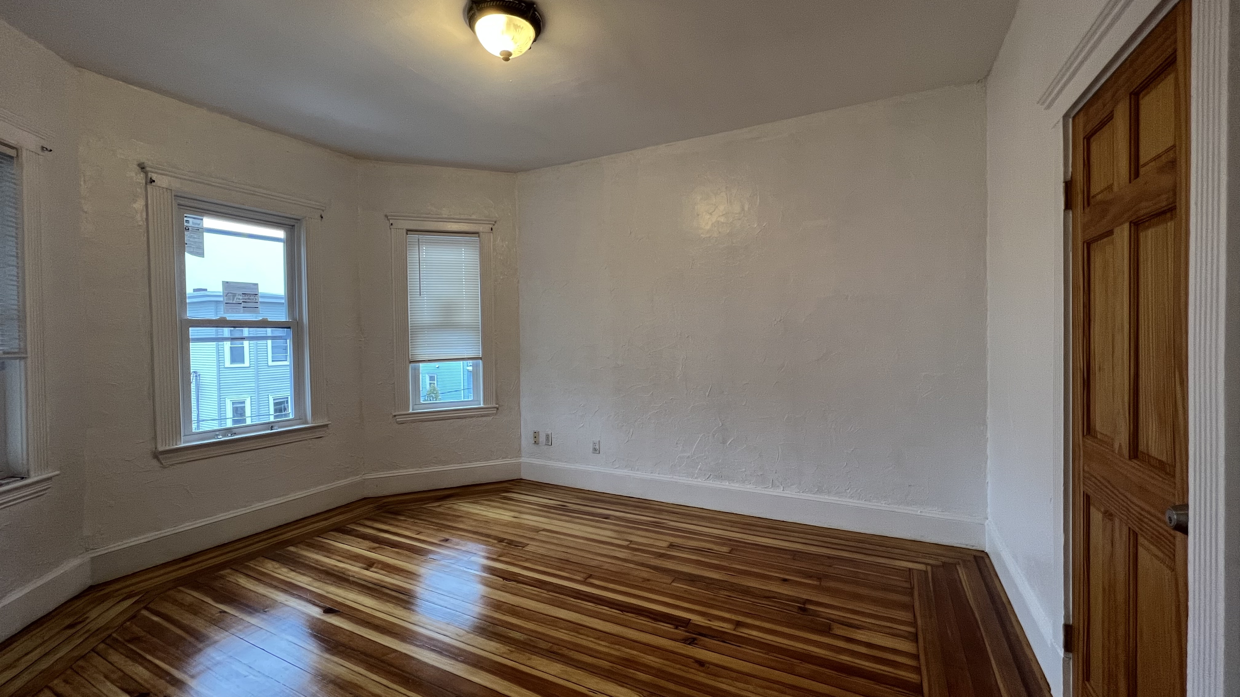 24 Litchfield St, Lower Allston