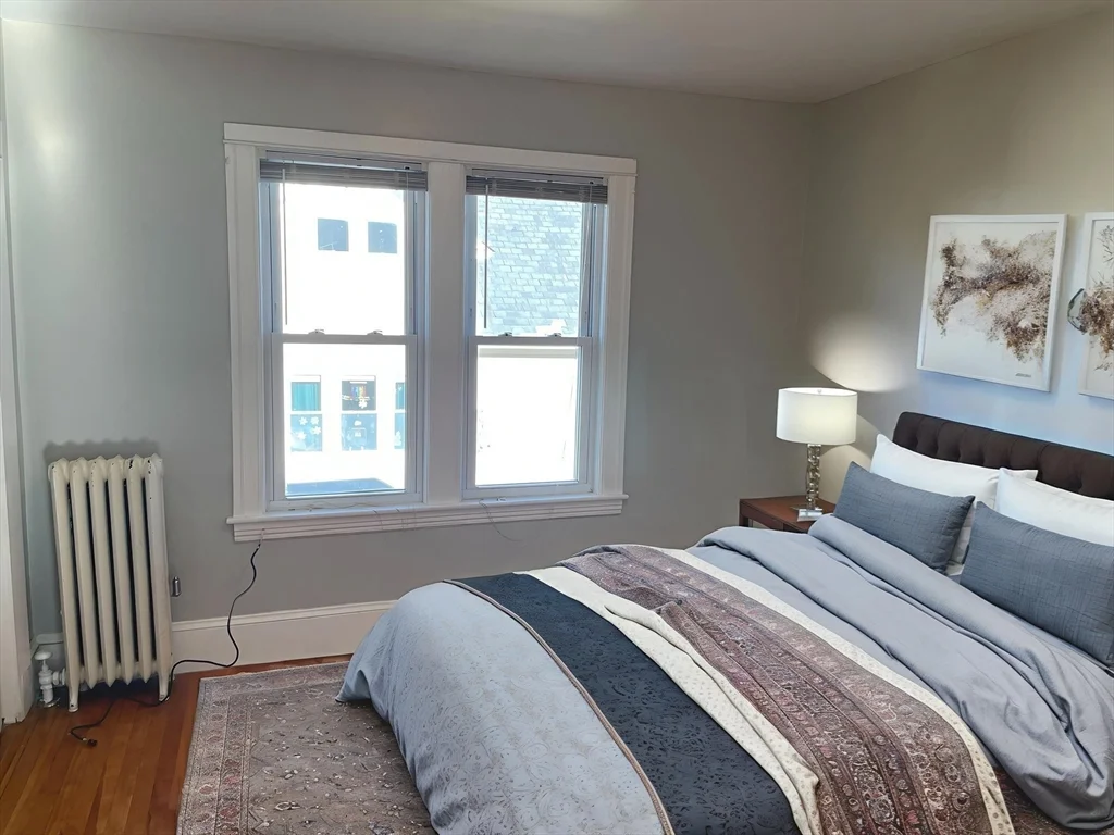 82 Brantwood Rd, West Side