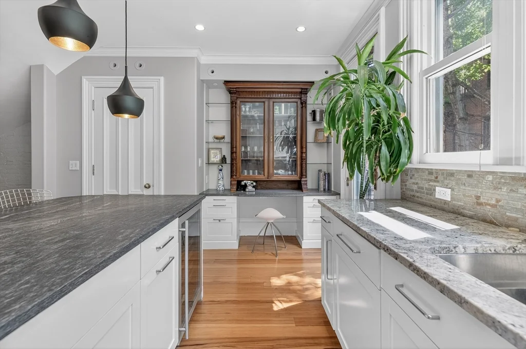 48 Appleton, South End