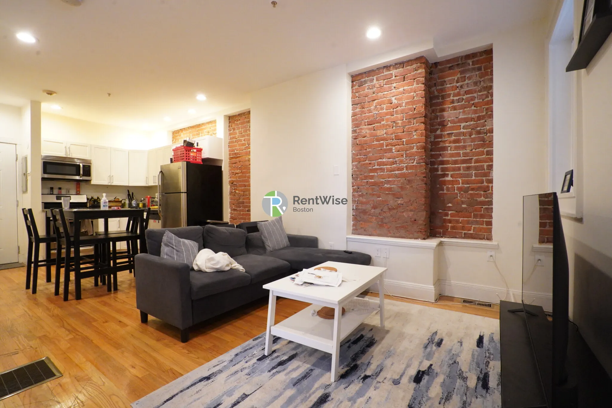 10 Brainerd Rd, Allston