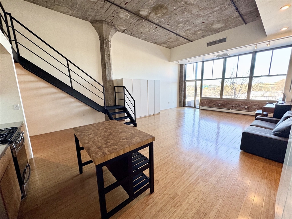 156 Porter, East Boston