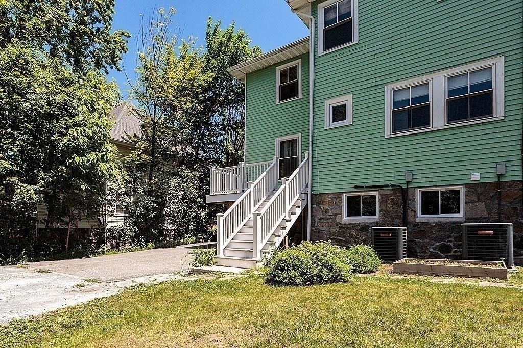 79 Jason St, Arlington