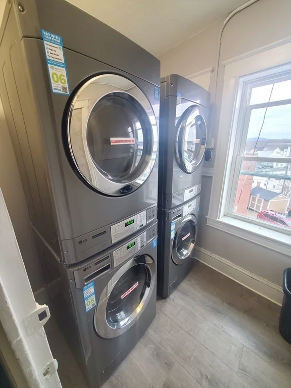 738 Washington St, Norwood