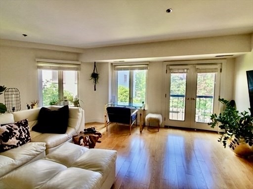 100 Fulton St, Waterfront